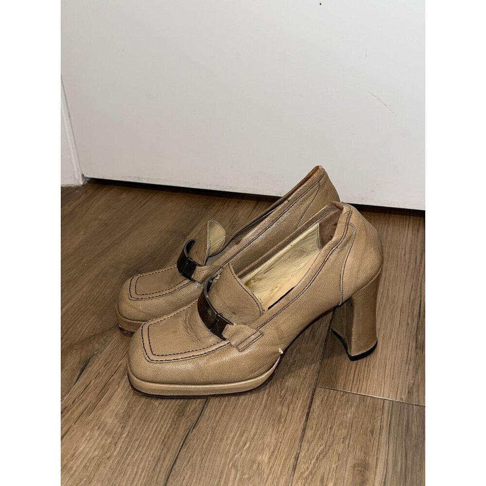 DOLCE & GABBANA  Vintage Beige Leather Square-Toe Slip-On Heeled Loafers Women's